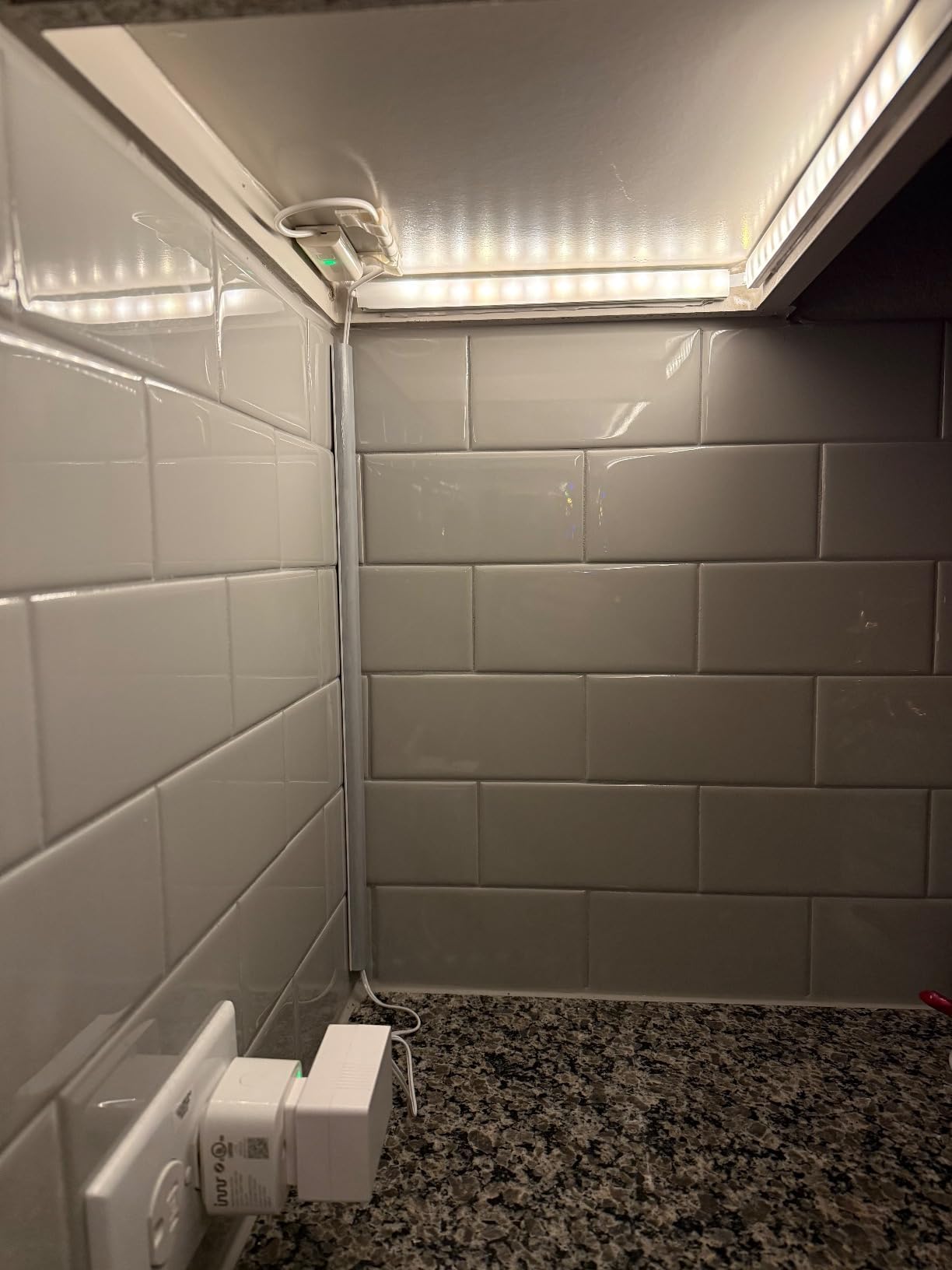 WOBANE Under Cabinet LED Lighting Kit, Dimmable Strip Lights with RF Remote, 6PCS 20inch, 24W Adapter, Hidden 2700K Warm White Set, 1500lm, Timing, Bright, Kitchen, Counter, Shelf, Showcase customer photo 2