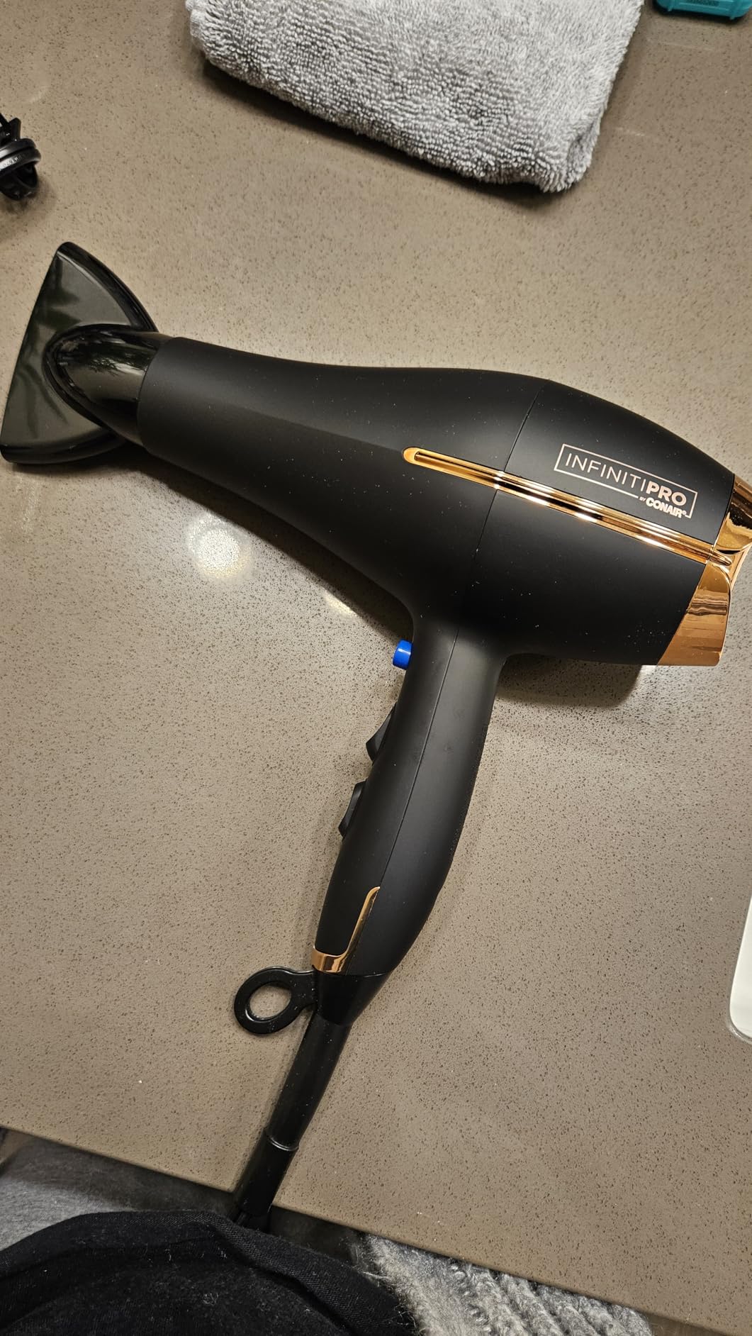 Conair InfinitiPRO AC Motor Pro Hair Dryer | Professional Ionic Ceramic Blow Dryer for Faster, Frizz-Free Drying on All Hair Types, Black, 650AMZL customer photo 1