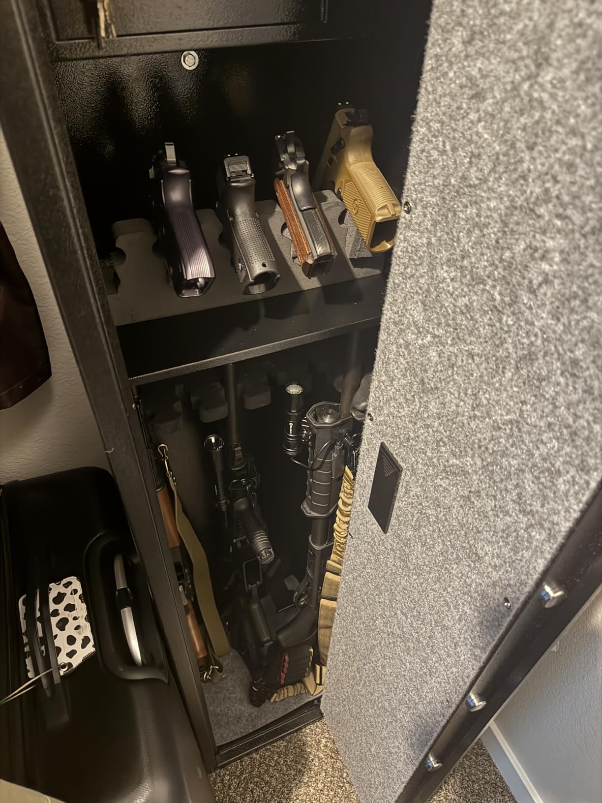 BBRKIN Large Rifle Safe, Long Gun Safe for Rifle Shotgun for Home, Quick Access 5-6 Gun Storage Cabinet with a Handgun Lock Box and a Removable Shelf, Silent Mode(PIN Code Version) customer photo 1