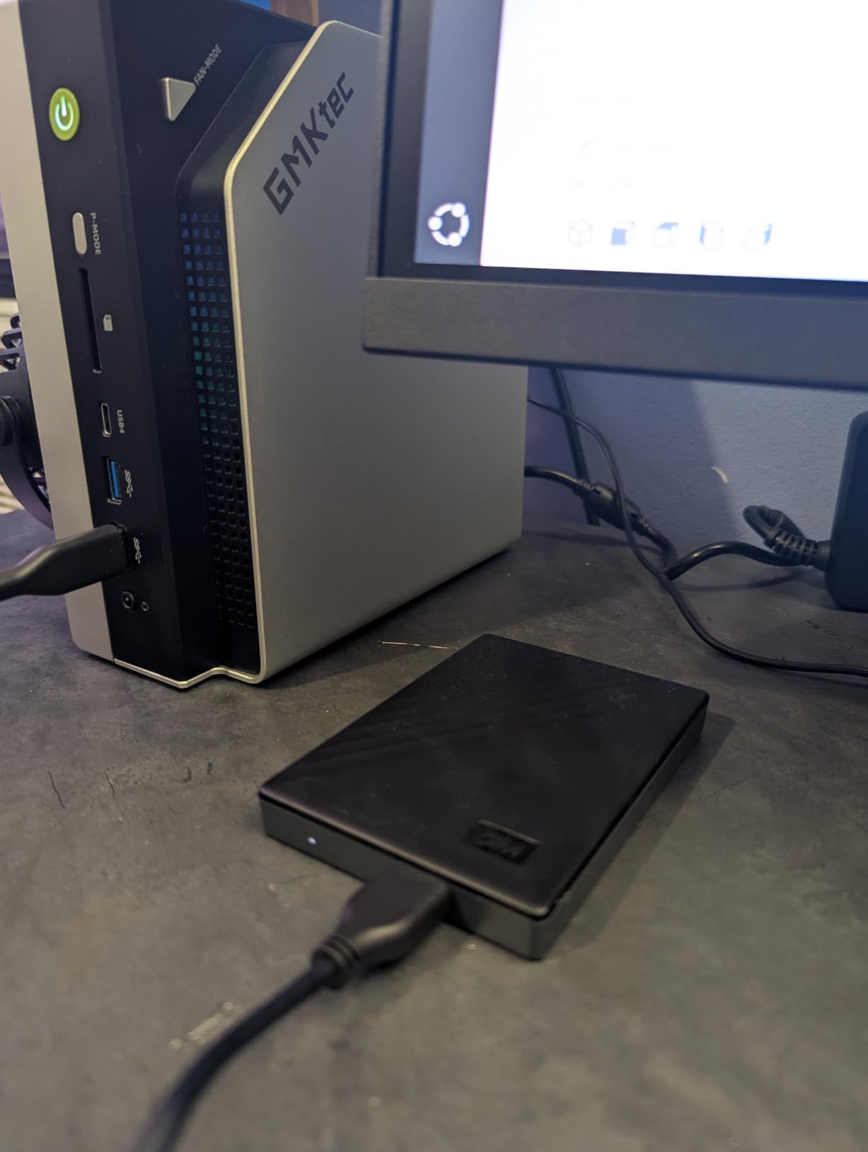 WD 2TB My Passport, Portable External Hard Drive, Black, backup software with defense against ransomware, and password protection, USB 3.1/USB 3.0 compatible - WDBYVG0020BBK-WESN customer photo 2