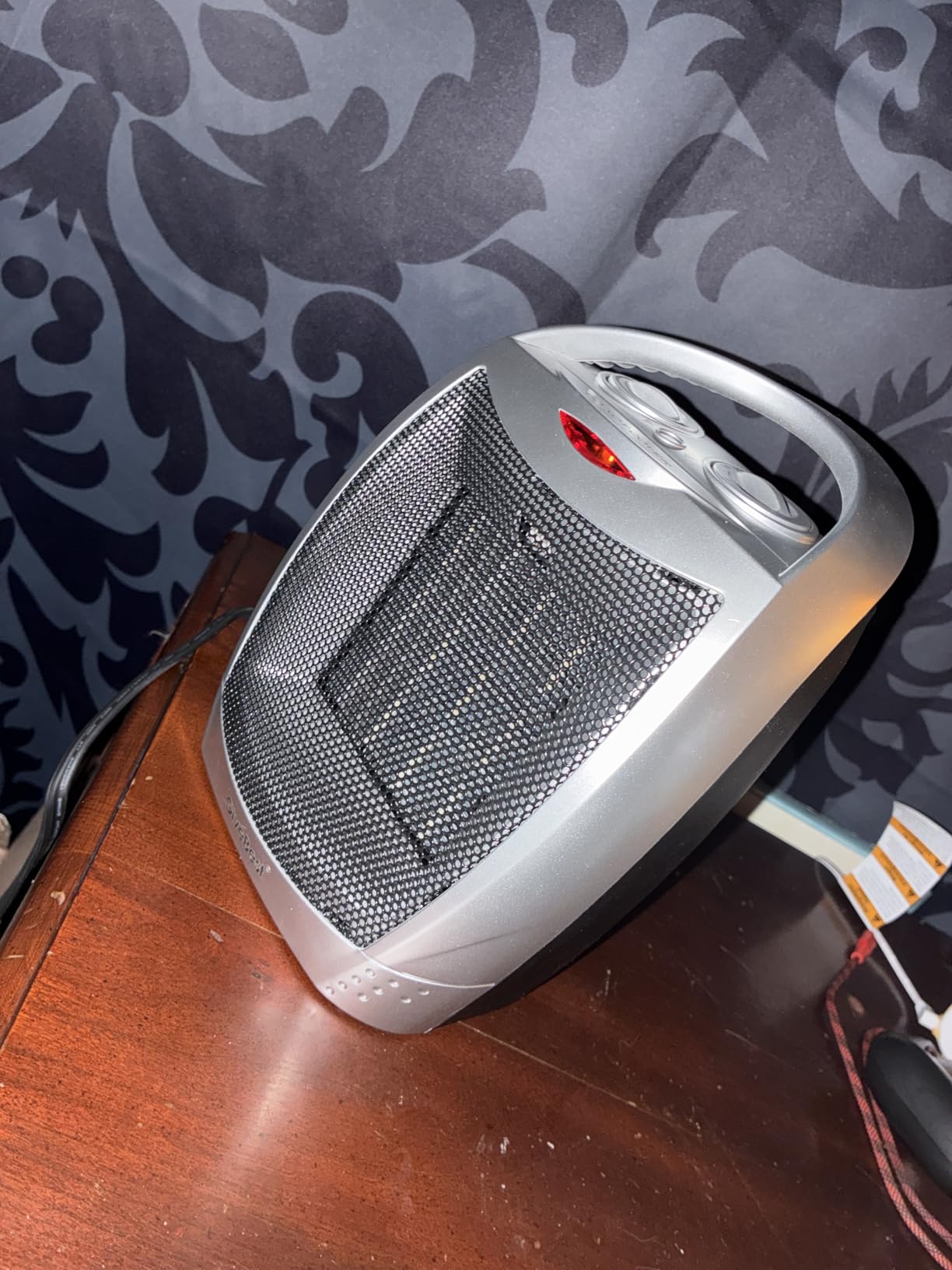 GiveBest Portable Electric Space Heater with Thermostat, 1500W/750W Safe and Quiet Ceramic Heater Fan, Heat Up 200 Square Feet for Office Room Desk Indoor Use, Silver customer photo 2