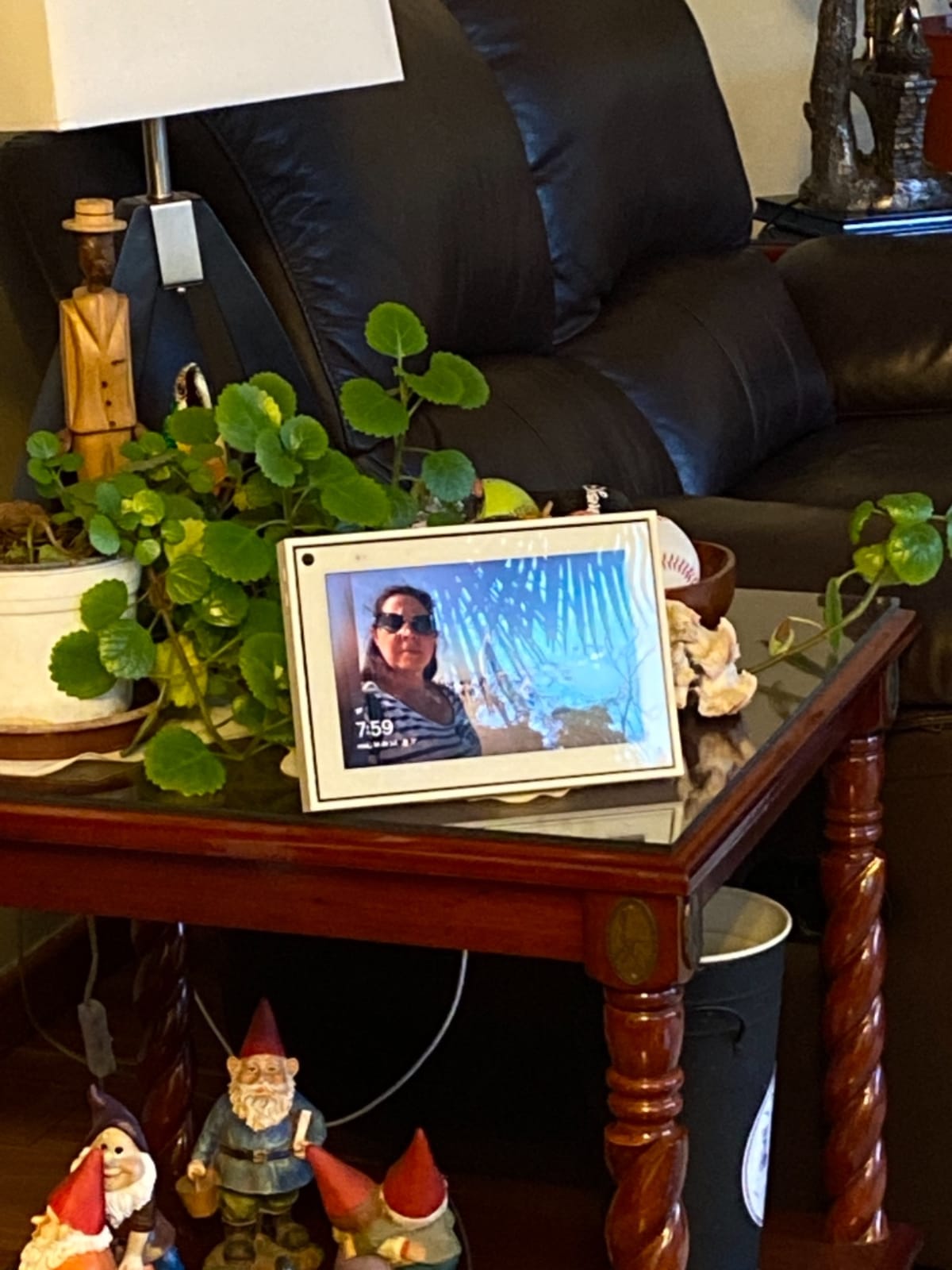 Facebook Portal Mini - Smart Video Calling 8
