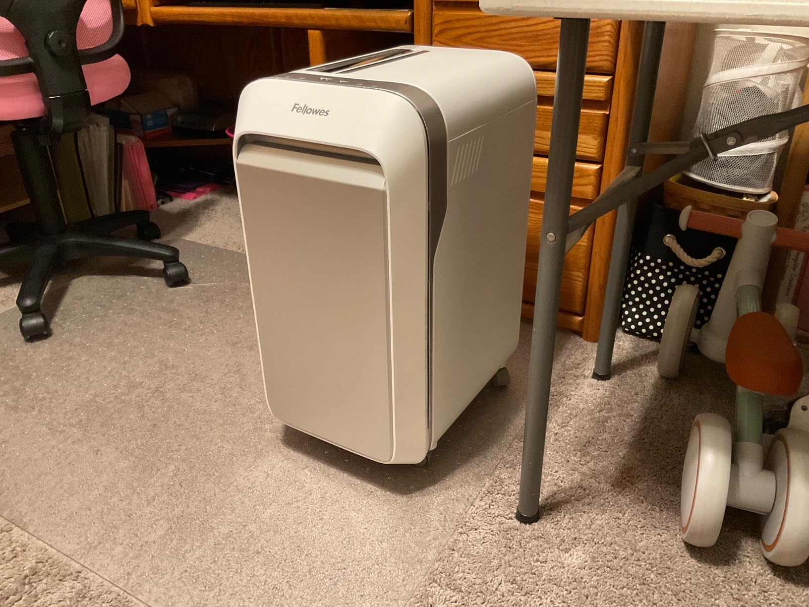 Fellowes Powershred LX220 Micro-Cut Paper Shredder, White customer photo 2