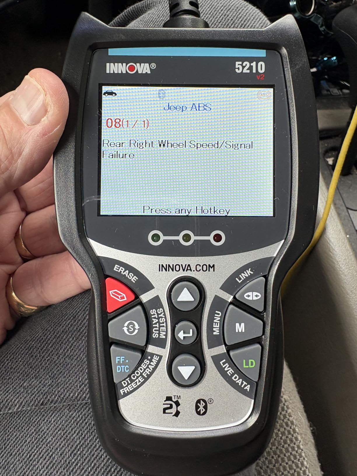 Innova 5210 OBD2 Scanner & Engine Code Reader, Battery Tester, Live Data, Oil Reset, Car Diagnostic Tool for Most Vehicles, Bluetooth Compatible with America's Top Car Repair App customer photo 1