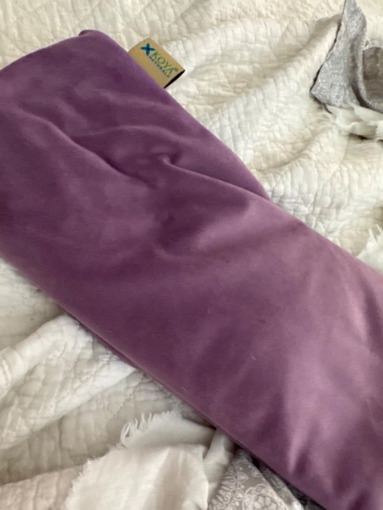 KOYA Naturals Soft Velvet Flax Seed Pillow with Lavender - Microwave Heating Pad - Microwavable Moist Heat Pack for Neck, Muscle, Joint, Stomach Pain, Warm Wrap (Purple) customer photo 1