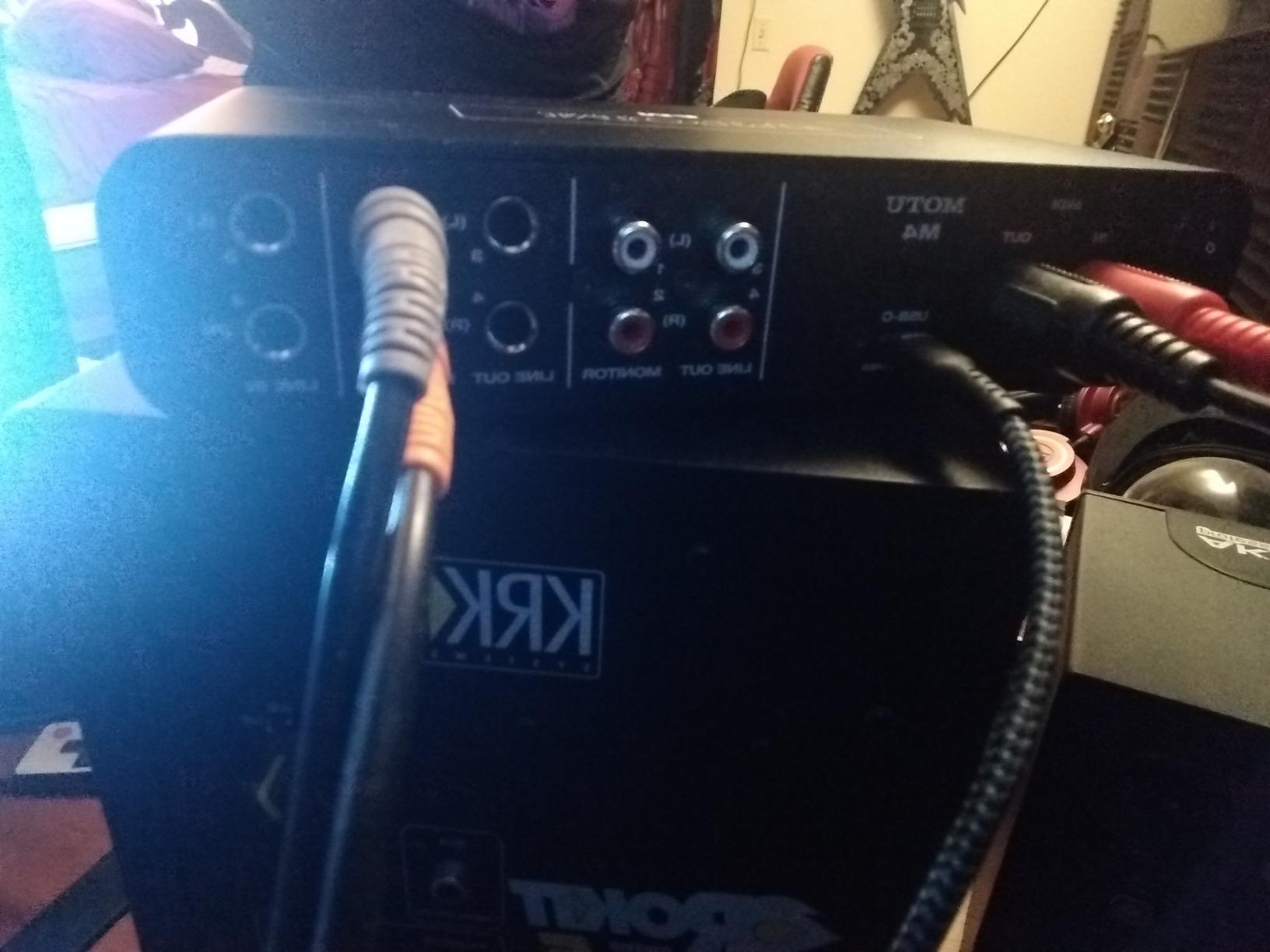 Motu M4 4x4 USB-C Audio Interface | Recording, mixing and podcasting with 4x4 USB-C connectivity, MIDI I/O and low latency monitoring customer photo 1