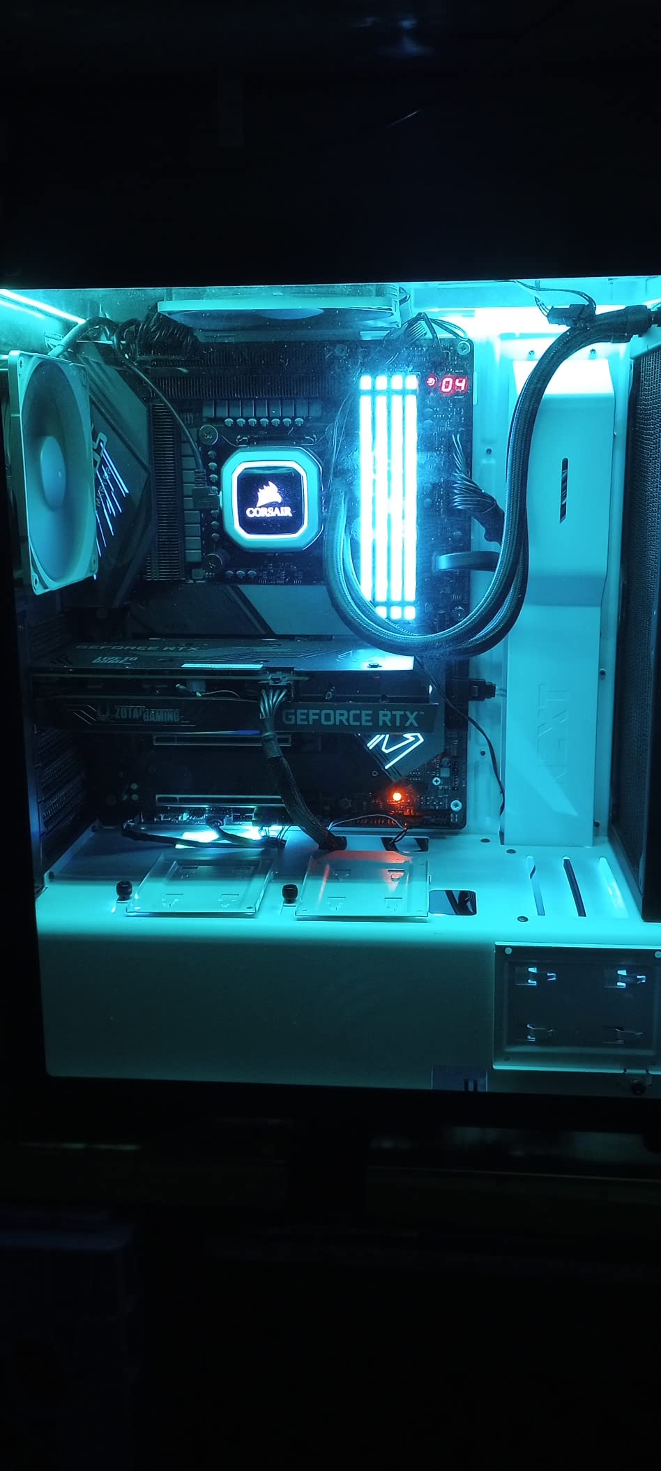 CORSAIR Vengeance RGB PRO DDR4 RAM 32GB (2x16GB) 3200MHz CL16-20-20-38 Intel AMD Desktop Computer Memory - Black (CMW16GX4M2C3200C16) customer photo 1