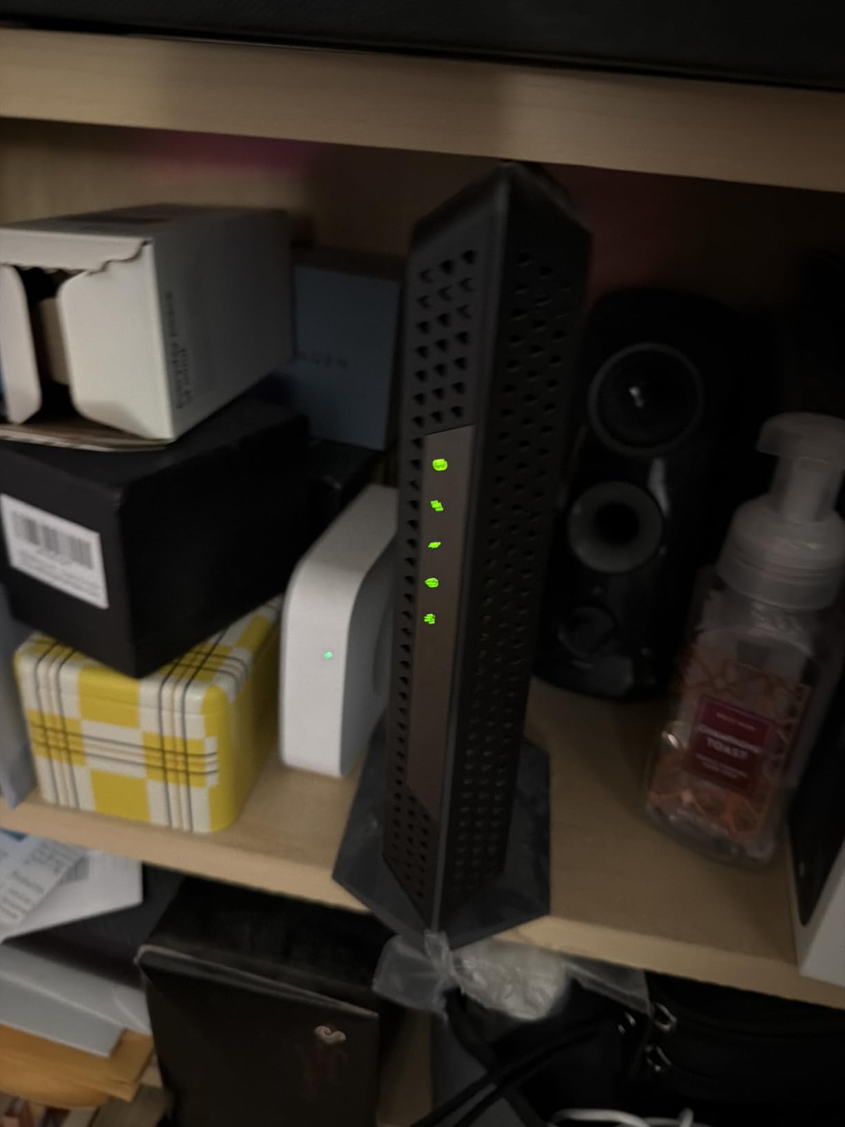 NETGEAR Nighthawk 6-Stream AX5400 WiFi 6 Router (RAX50) - AX5400 Dual Band Wireless Speed (Up to 5.4 Gbps) | 2,500 sq. ft. Coverage customer photo 1