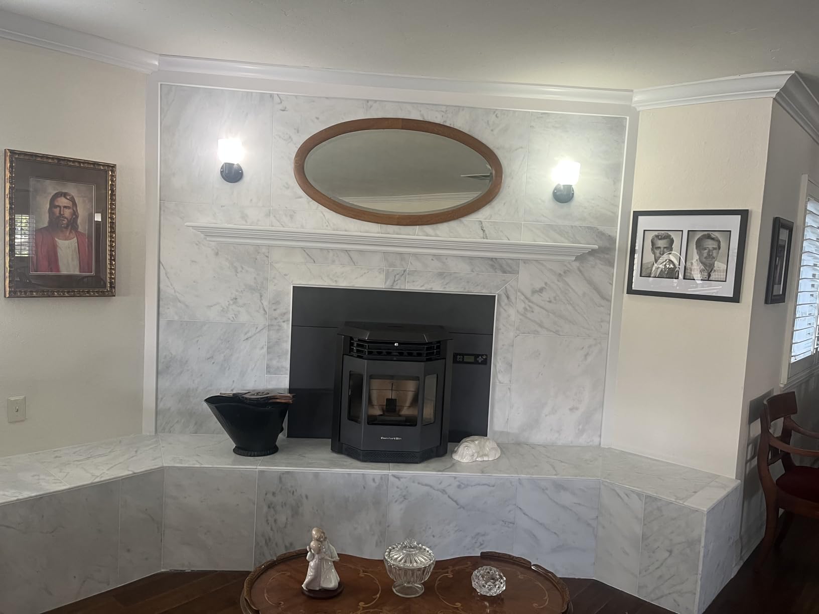 Comfortbilt HP22i Pellet Stove Fireplace Insert Heats 2800 sq.ft 47 lb Hopper Capacity customer photo 2