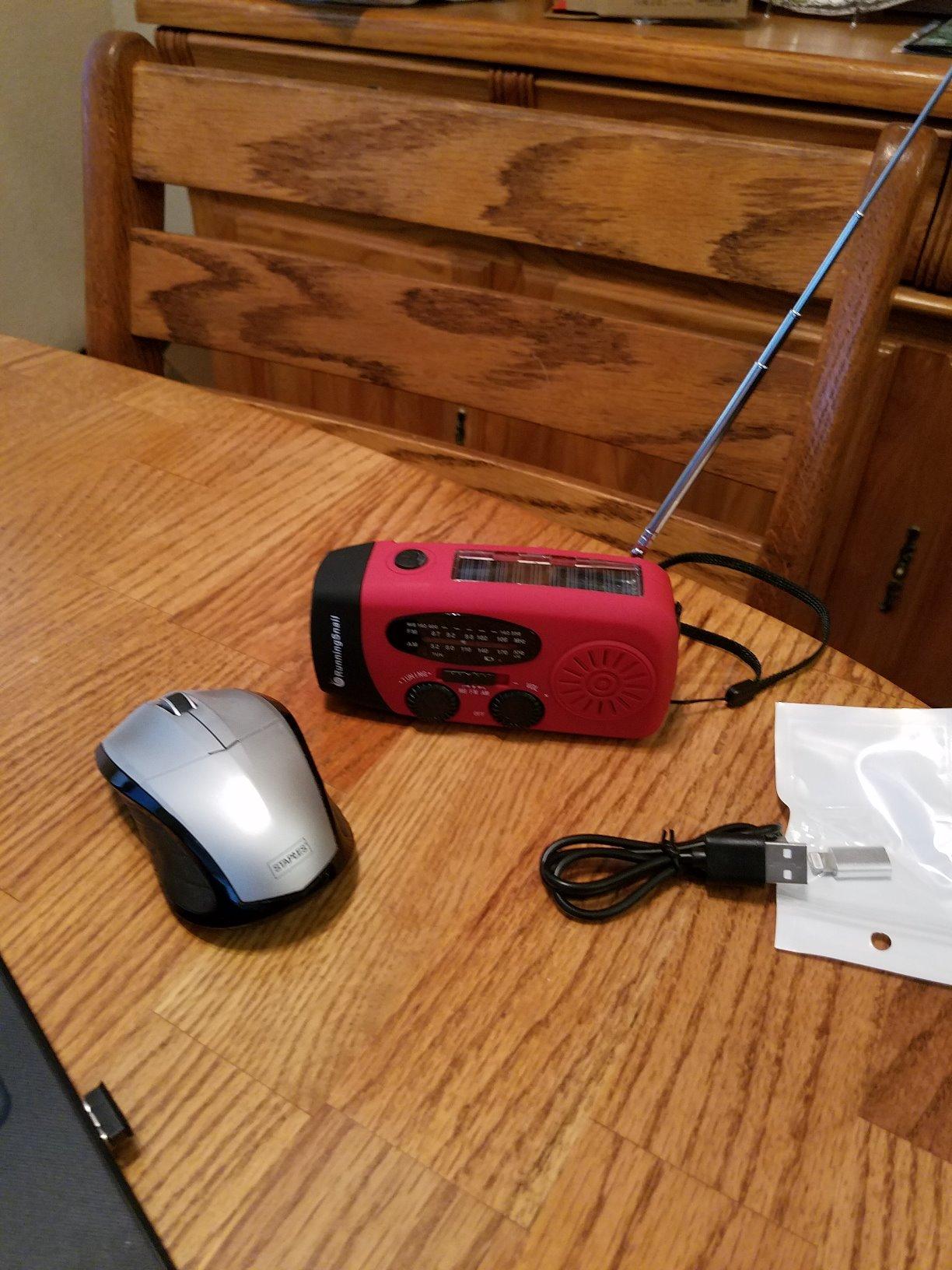 Emergency Crank Weather Radio, 14800mWh Solar Hand Crank Portable AM/FM/NOAA Weather Radio with 1W 3 Mode Flashlight & Reading Lamp, Cell Phone Charger, SOS for Home and Emergency customer photo 1