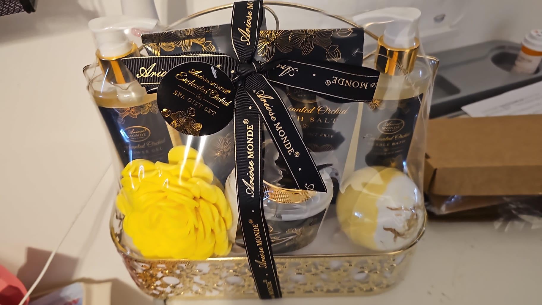 Bath and Body Warm Vanilla Sugar Gift Set, 7pcs Gift Basket for Women, Mom | Vanilla Bubble Bath for Women, Spa Gift Baskets for Women Birthday, Christmas, Mothers Day, Anniversary customer photo 1