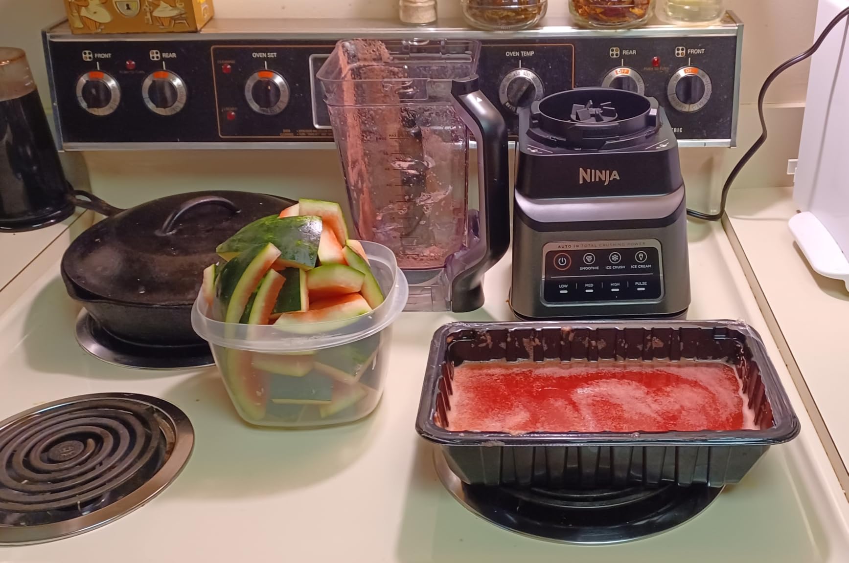 Ninja Professional Plus Blender, Auto-iQ, 1400W, 72oz Pitcher, BN701 customer photo 1