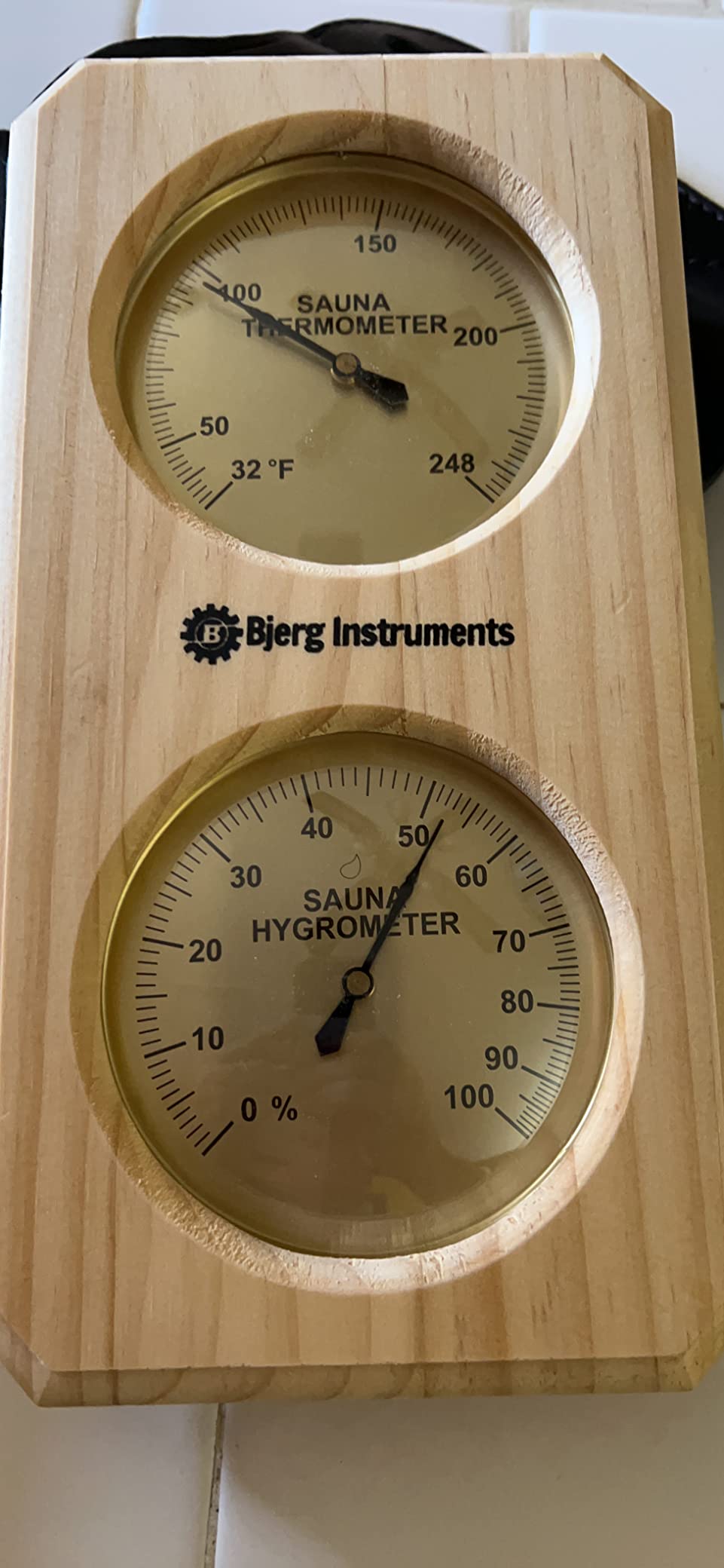 Sauna Thermometer and Hygrometer - 2-in-1 Indoor Analog Temperature & Humidity Gauge with Pine Wood Frame, for Sauna Rooms customer photo 1