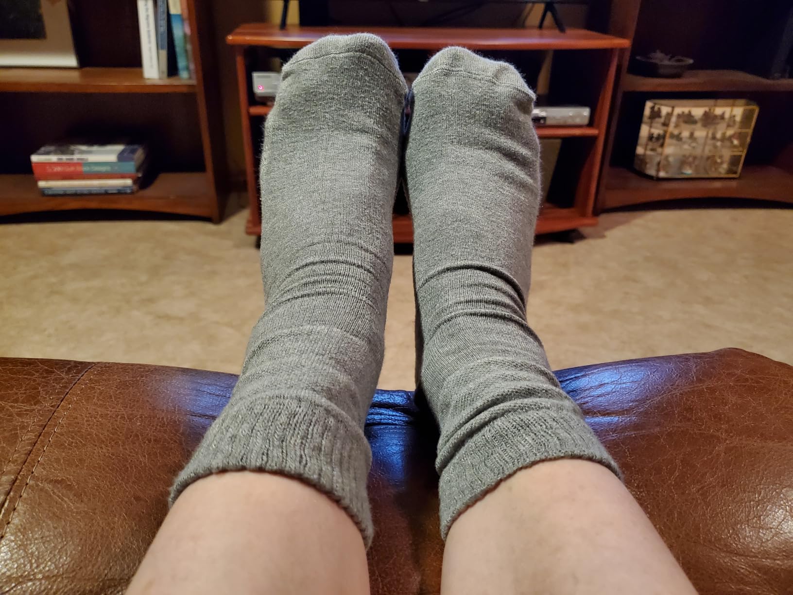 Hugh Ugoli Diabetic Socks for Men, Loose Ankle Socks, Rayon Derived from Bamboo, Extra-Wide, Thin, Seamless Toe, 4-8 Pairs customer photo 2