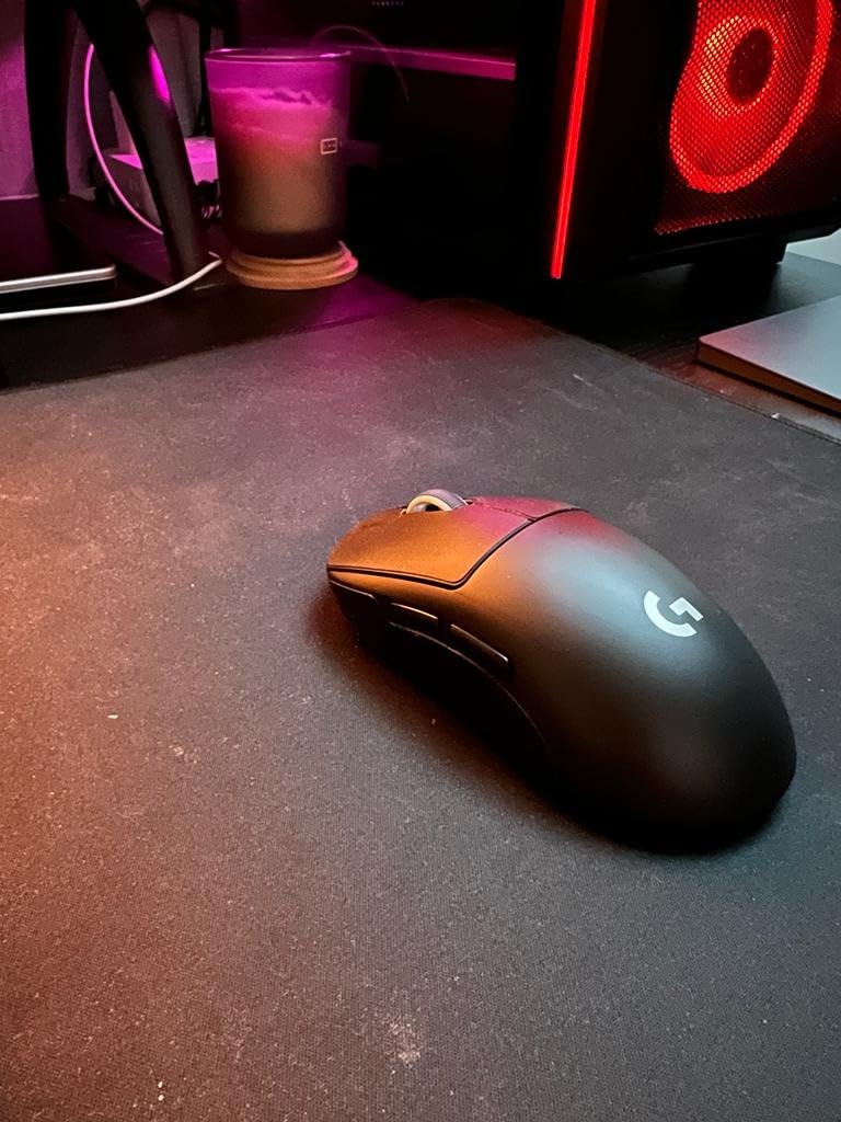 Logitech G PRO X Superlight Wireless Gaming Mouse - Black | Ultra-Lightweight, 25600 DPI, 5 programmable buttons, long battery life, PC and Mac compatible customer photo 1