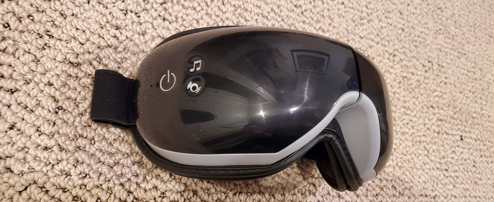 RENPHO Eyeris 1 Eye Massager with Heat, Sleep Mask with Remote Control | Vibration & Compression for Eye Strain and Head Tension, Bluetooth Music, FSA Eligible HSA, Black customer photo 1