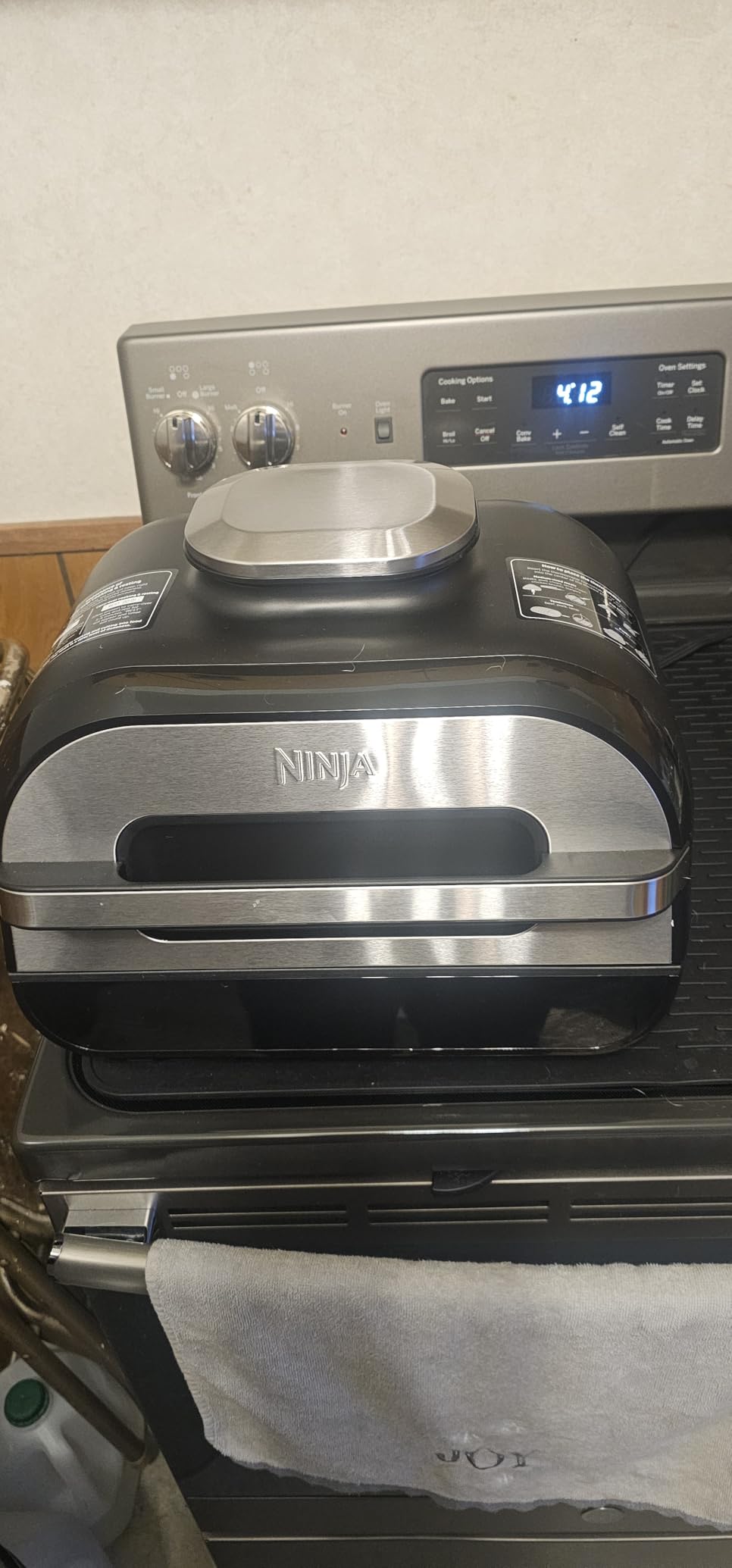 Ninja Foodi Smart XL 6-in-1 Indoor Grill & Air Fryer, Black/Silver, FG551 customer photo 2