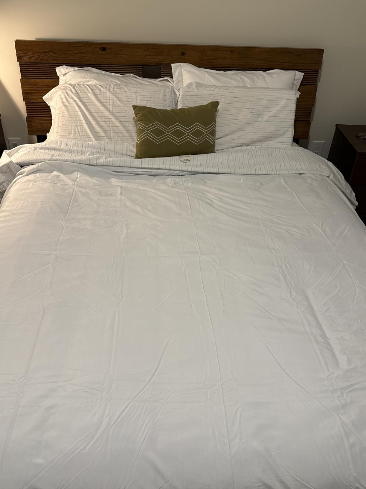 Bedsure White Duvet Cover Queen Size - Soft Double Brushed Bedding Set for Kids & Adults, Zipper Closure, 3 Pieces, Includes 1 Duvet Cover (90