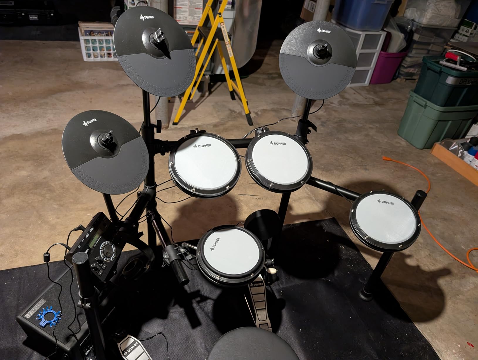 Donner DED-200 Electric Drum Sets with Quiet Mesh Drum Pads, 2 Cymbals w/Choke, 31 Kits and 450+ Sounds, Throne, Headphones, Sticks, USB MIDI, Melodics Lessons (5 Pads, 3 Cymbals) customer photo 1