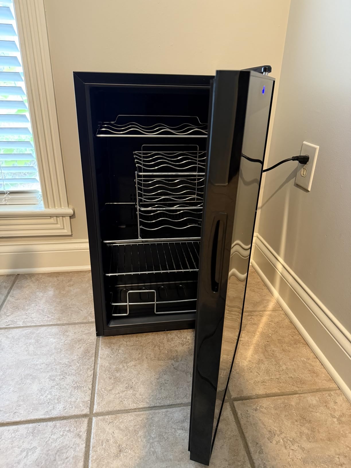 Wine Enthusiast 24-Bottle Compressor Wine Cooler w/Upright Bottle Storage - Freestanding 2.4 Cu. Ft. Wine Refrigerator, LED Digital Control Panel customer photo 1