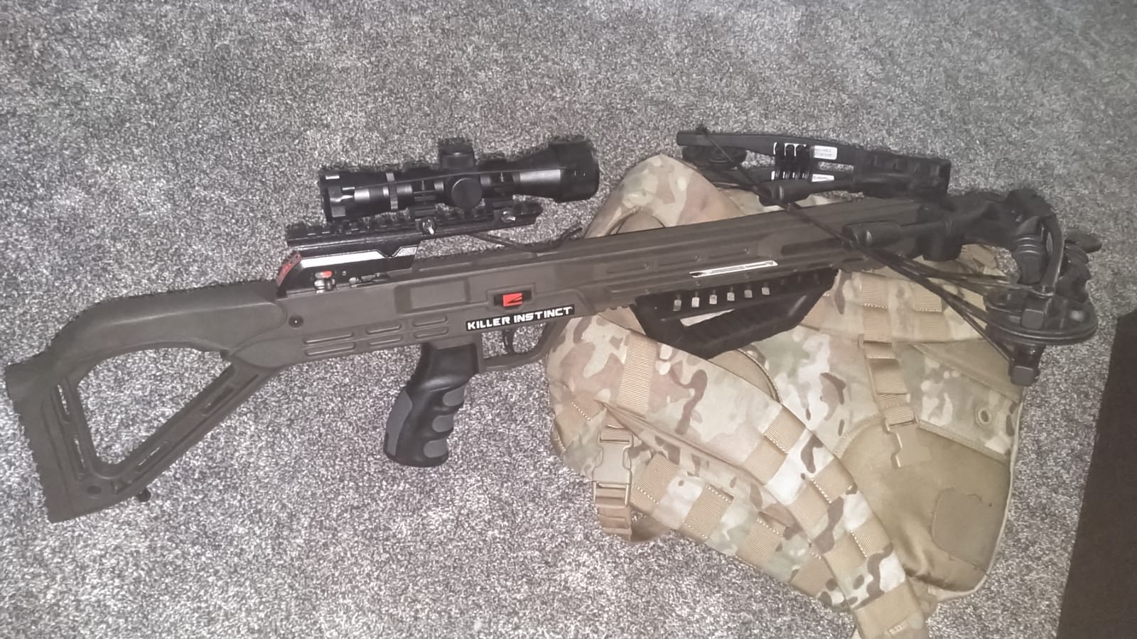 Killer Instinct Lethal 405 Crossbow Pro Package with 4 x 32 Non-Illuminated Scope, Rope Cocker, String Suppressors, 3-Bolt Quiver, 3 Hypr Lite Bolts and Field Tips, Stick of Rail Lube customer photo 1