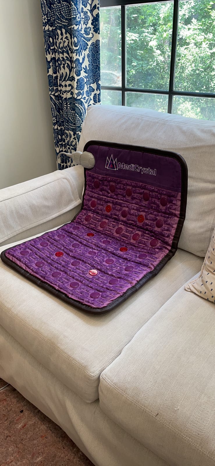 MediCrystal Far Infrared Amethyst Mat - Natural Agates + Photon Red Lights - FDA Registered - Negative Ion - Heating Pad (Mini 32