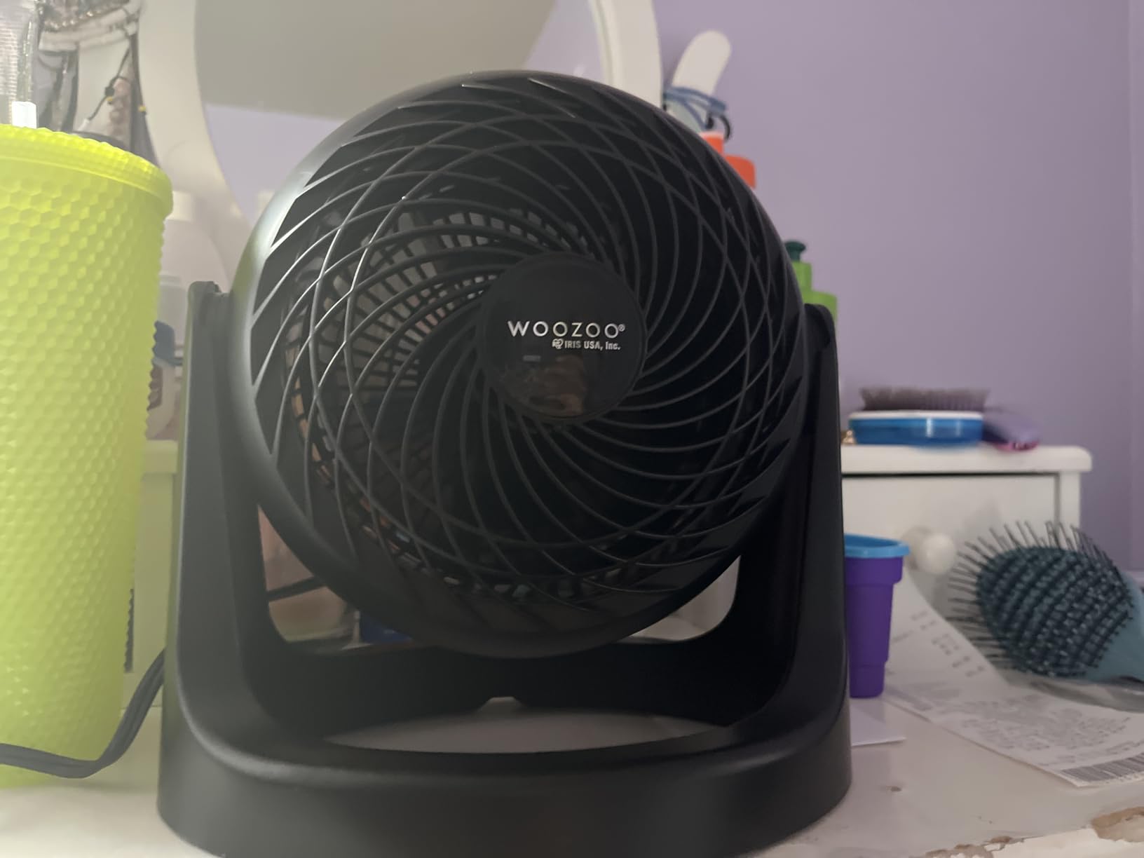 IRIS USA WOOZOO Small Desk Fan, 360 Vertical Tilt, Quiet Table Fan, Black | 52ft Max Air Distance, 30 db, Table Top Fan for Bedroom, Office, Dorm, Kitchen, Air Circulator customer photo 1