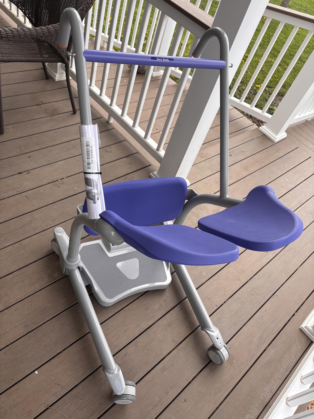 Arjohuntleigh Compact Sara Stedy Sit to Stand Manual Patient Lift Aid | Fully Assembled Elderly Assistance Products | Holds up to 400 Pounds customer photo 1
