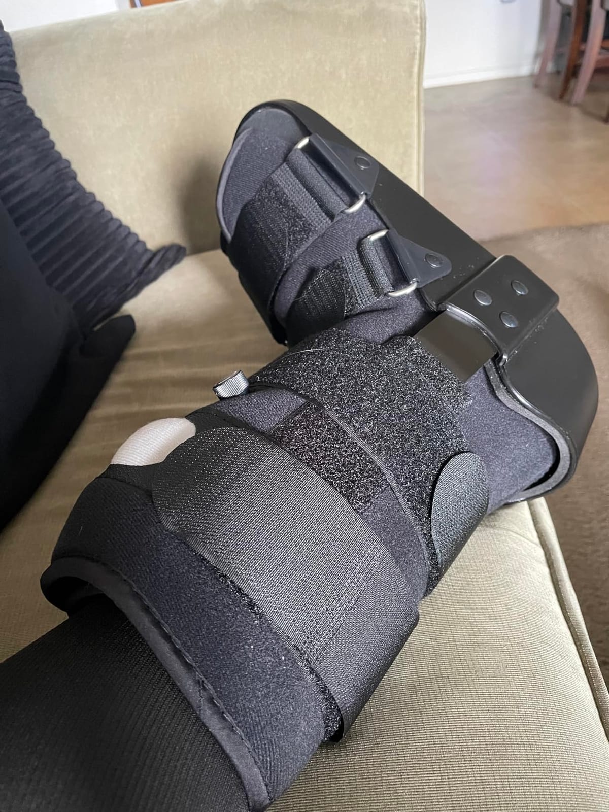 kefit Walking Boot Fracture Boot for Broken Foot, Sprained Ankle-Medium customer photo 1