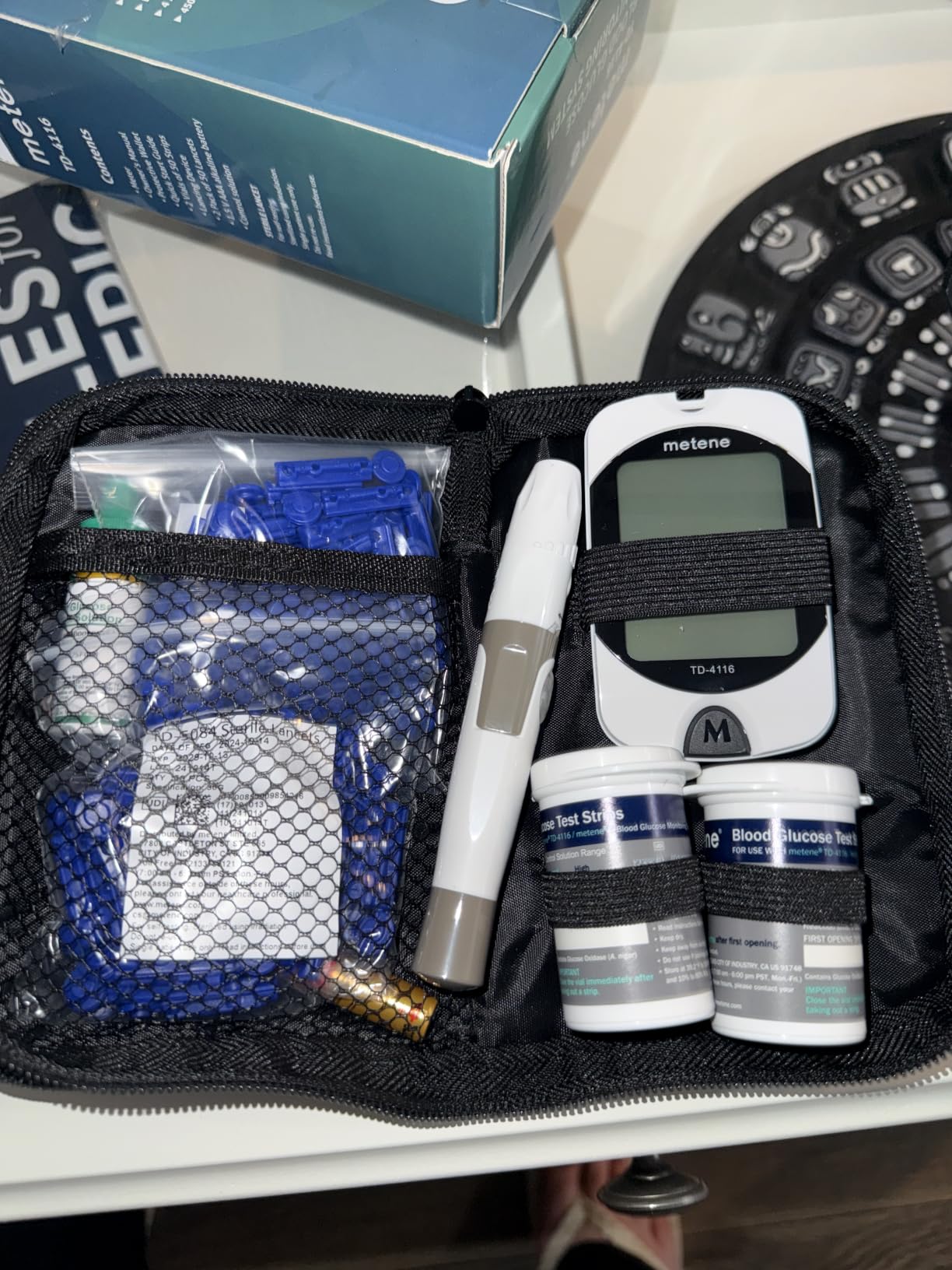 Metene TD-4116 Blood Glucose Monitor Kit, 100 Glucometer Strips, No Coding | 100 Lancets & Control Solution & Lancing Device, Large Display customer photo 1
