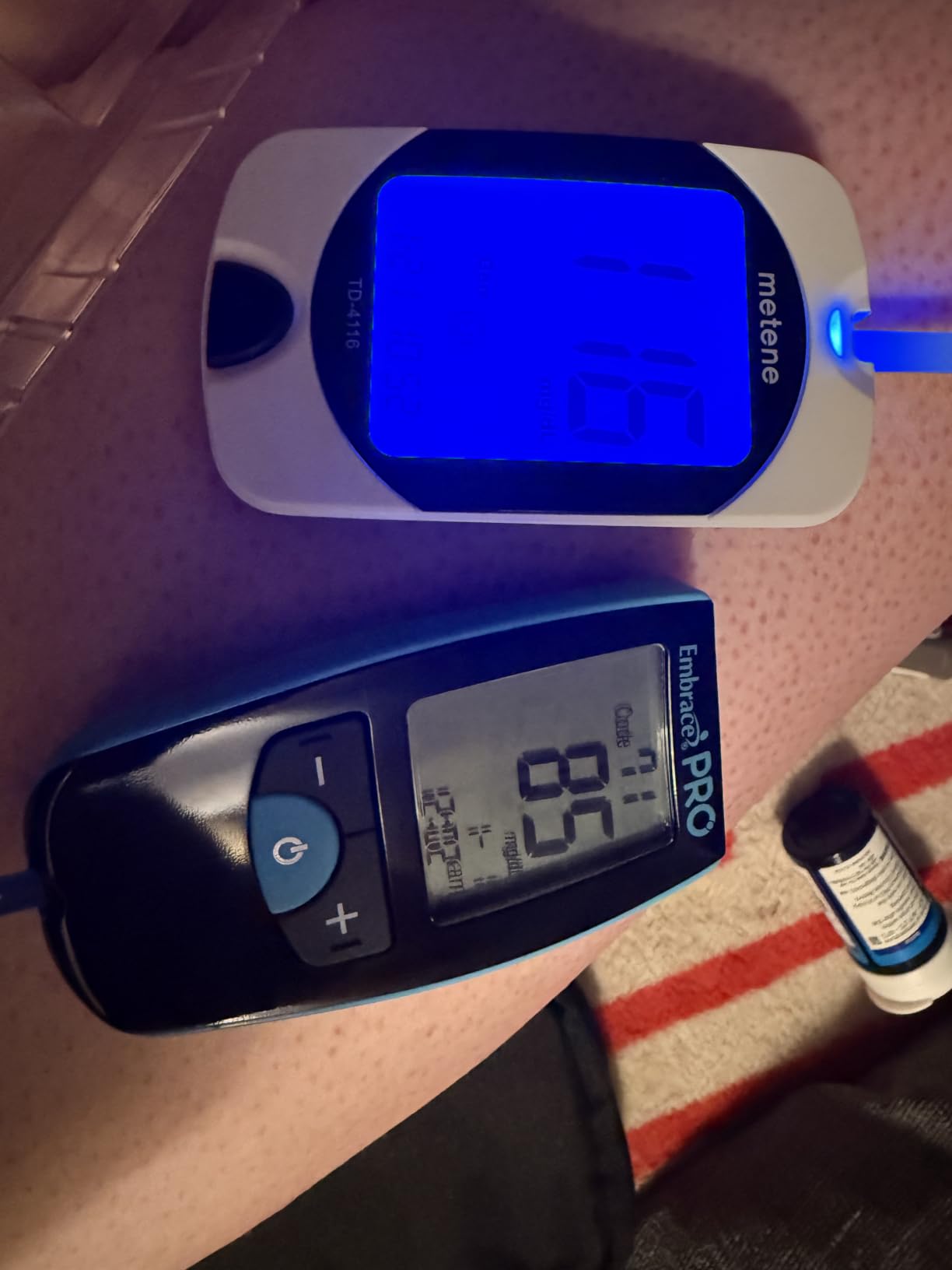 Metene TD-4116 Blood Glucose Monitor Kit, 100 Glucometer Strips, No Coding | 100 Lancets & Control Solution & Lancing Device, Large Display customer photo 2