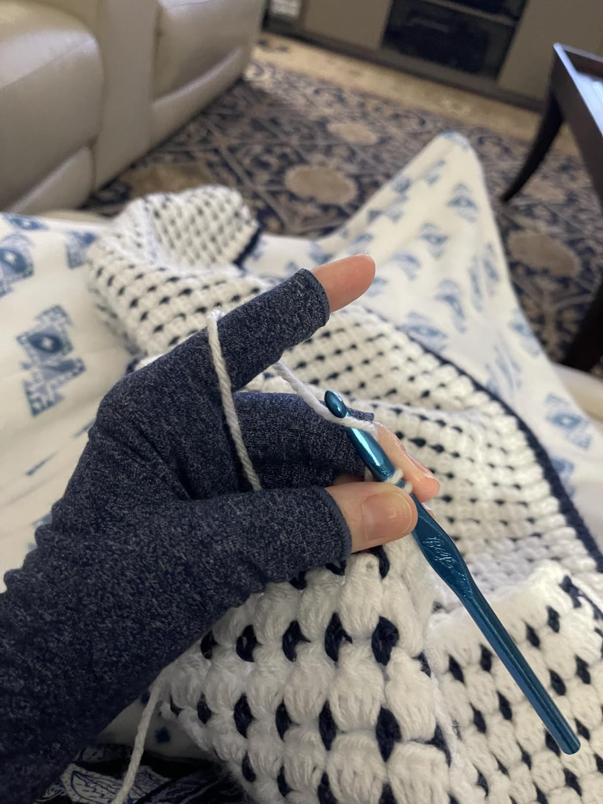 Doctor Developed Compression Gloves for Women and Men, Open-Finger Arthritis Gloves, Typing Gloves, Arthritis & Carpal Tunnel customer photo 1