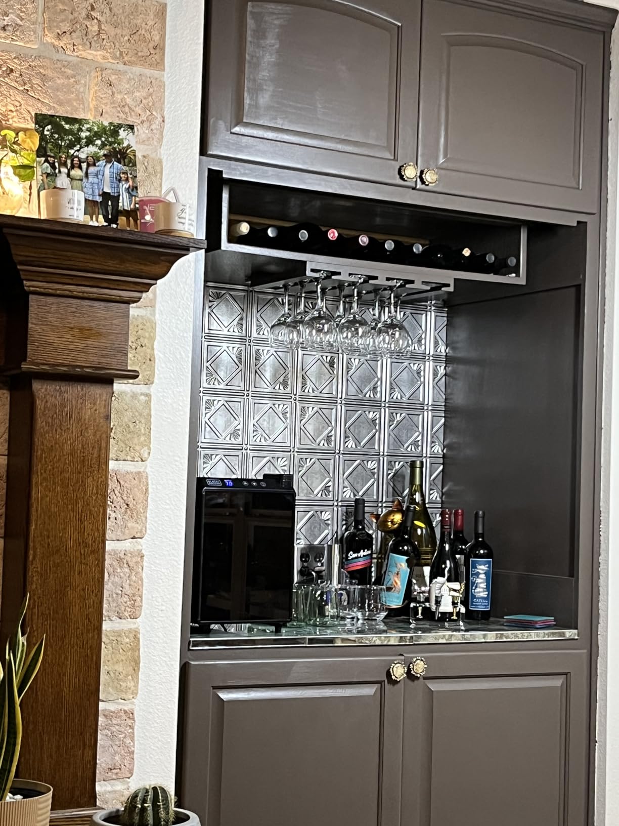 BLACK+DECKER 12-Bottle Thermoelectric Wine Chiller, BD60336, Mirrored Door customer photo 2