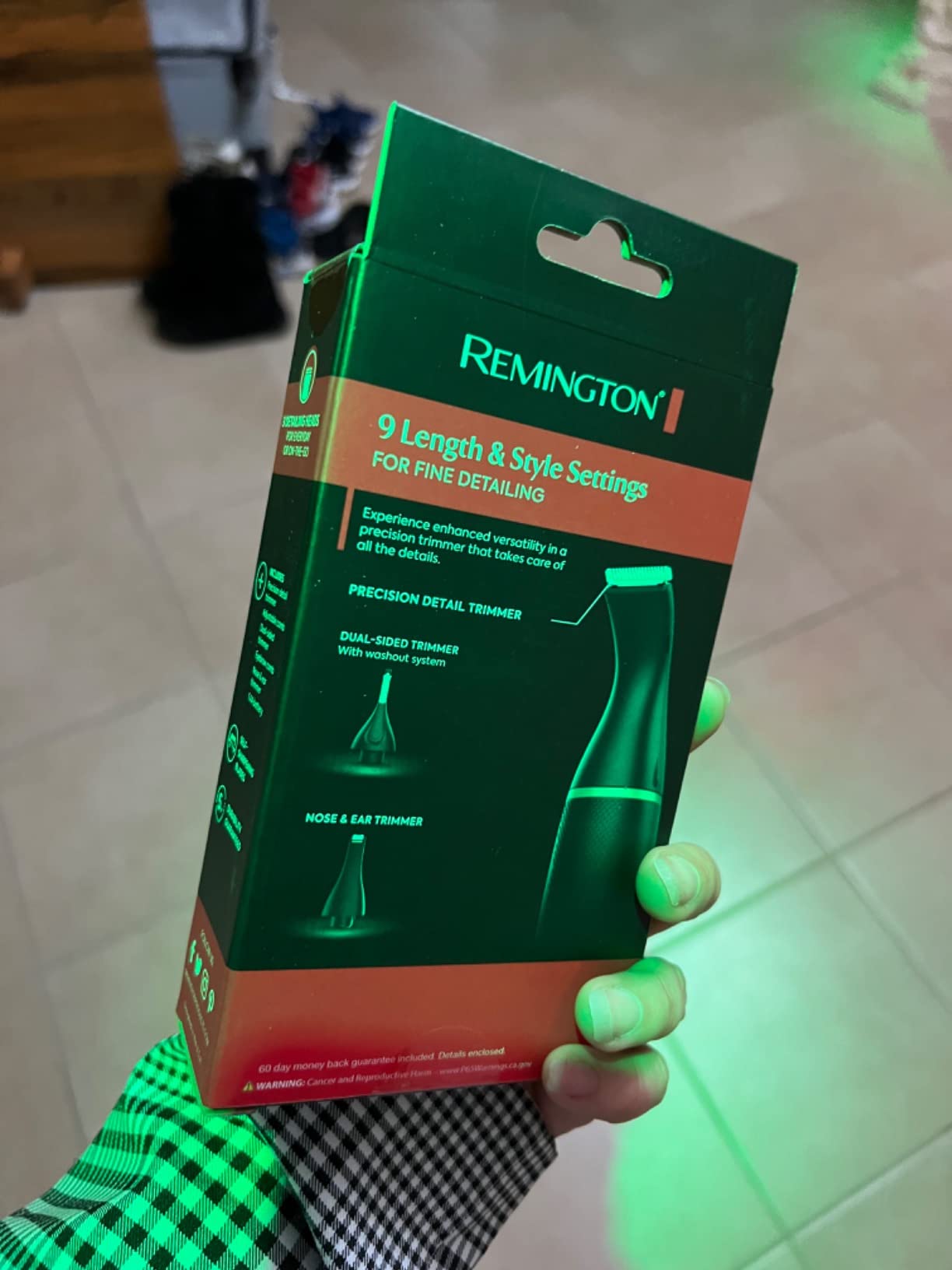 Remington Ultimate Precision Detail Trimmer Black NE3160, Black/Gold, 1 Count customer photo 1