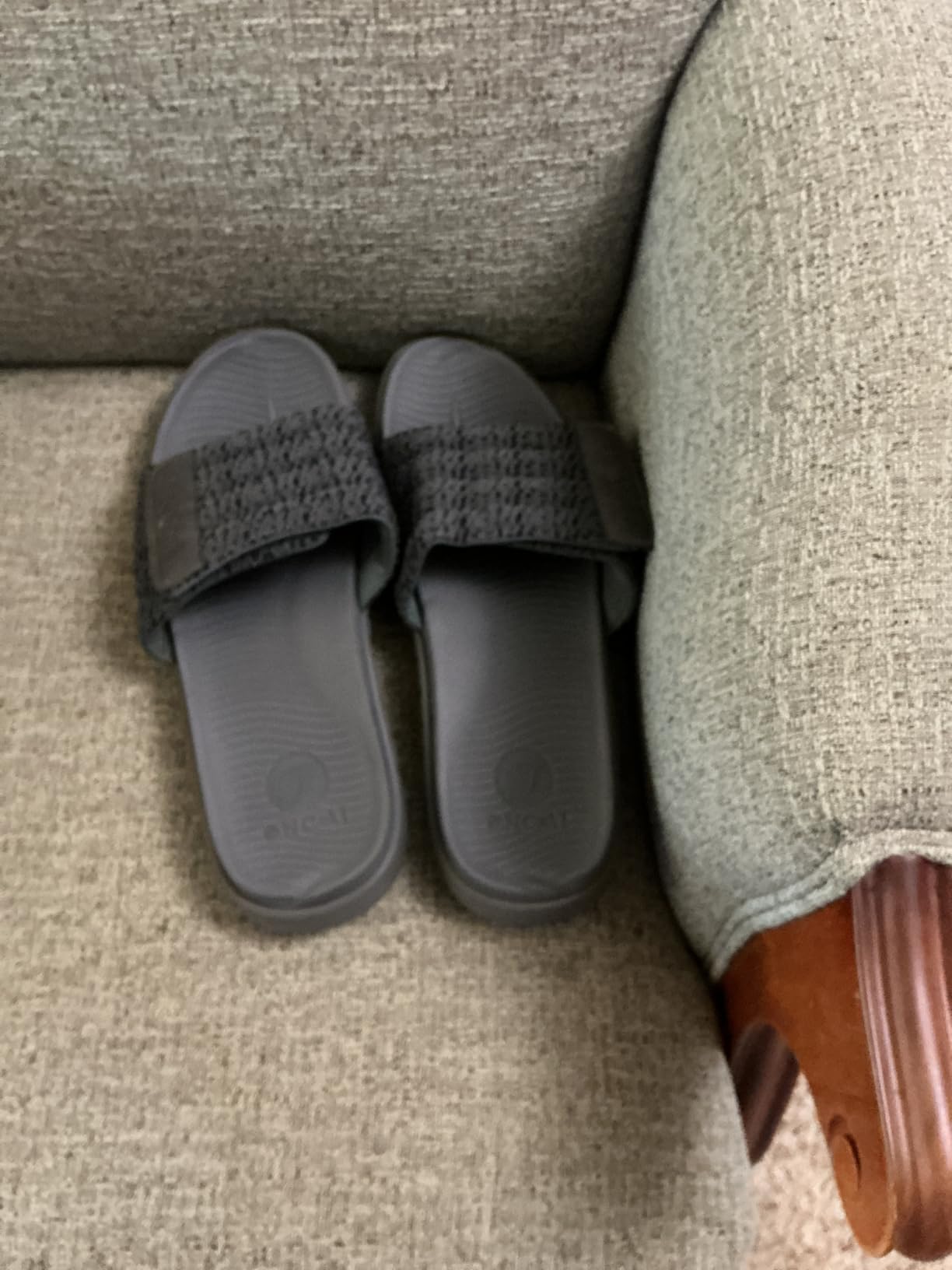 ONCAI Mens Sandals, Arch Support Sport Slides Open Toe Adjustable Straps Orthotic Cushioned Footbed for Plantar Fasciitis Rubber Soles customer photo 2