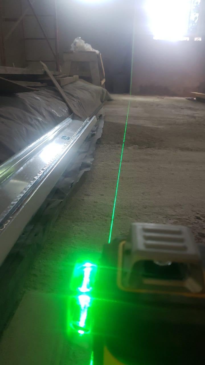 DEWALT 20V/12V MAX Laser Level Kit, 3 x 360, Green (DCLE34030G) customer photo 2