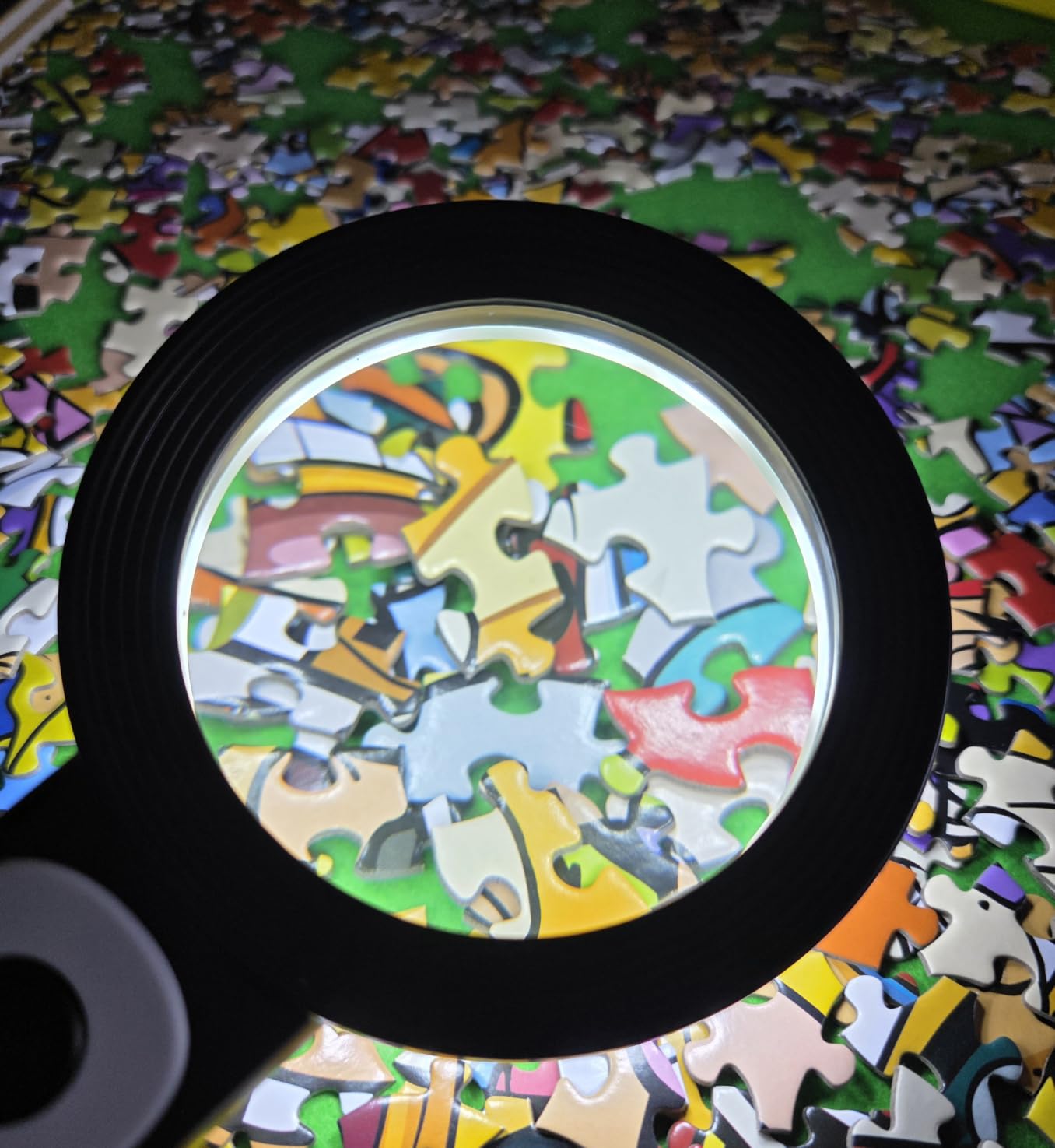 Magnifying Glass with Light for Seniors Reading, 10X Handheld LED Magnifier for Close Work, Coins, Pill Bottles (Best Seller) customer photo 1