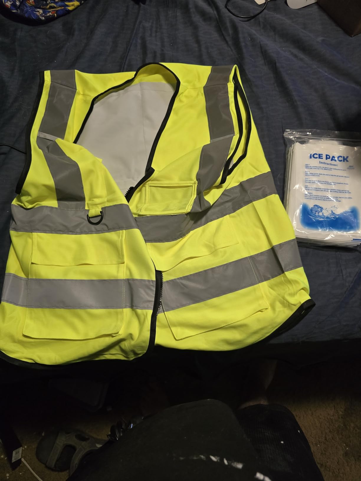 Cooling Safety Vest with 24pcs Gel Ice Packs - Cooling Vest for Men Women Ice Reflective Cool Vest for Hot Weather customer photo 1