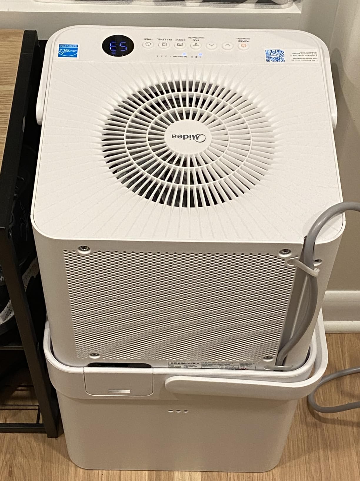 Midea Cube 20 Pint Dehumidifier for Basement, Up to 1,500 Sq. Ft. dehumidifier with drain hose, ENERGY STAR Certificated, Smart Control, Compatible with Alexa, White customer photo 2