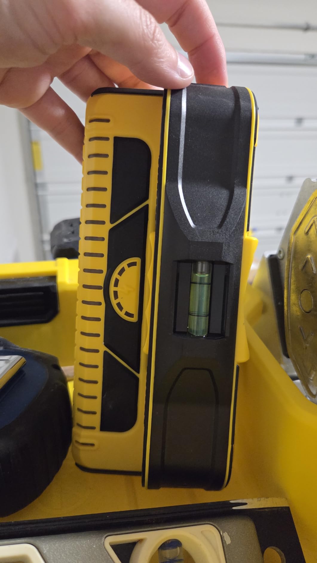 Franklin Sensors ProSensor M210 13-Sensor Stud Finder, Live Wire Detection | High-Accuracy Stud Finder Wall Scanner, Wood and Metal Stud Detector, Made in the USA, Shows Full Width of Studs customer photo 2