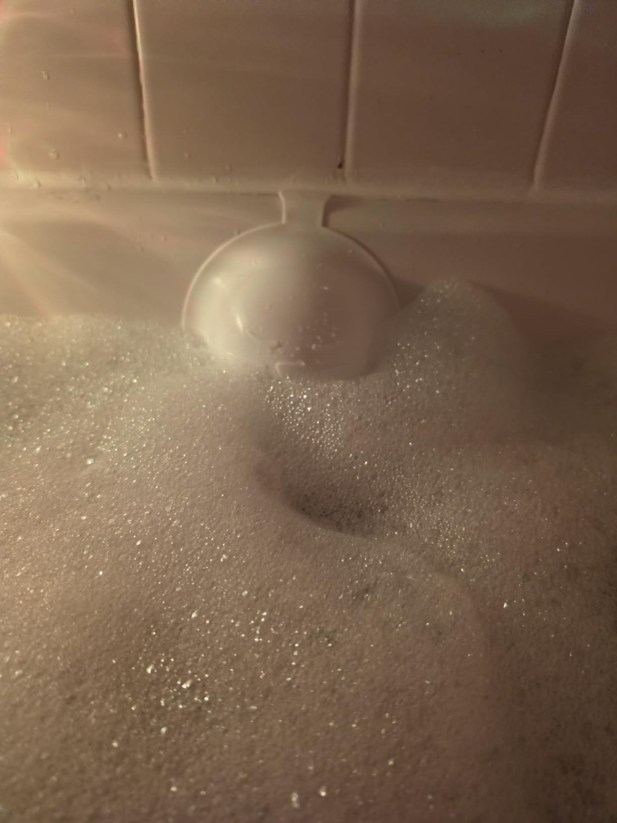 Madam of Leisure Infinity Bath Universal Drain Cover - Fill Your Bathtub as High as You Dare for a Deeper and Warmer Bath (White) customer photo 1