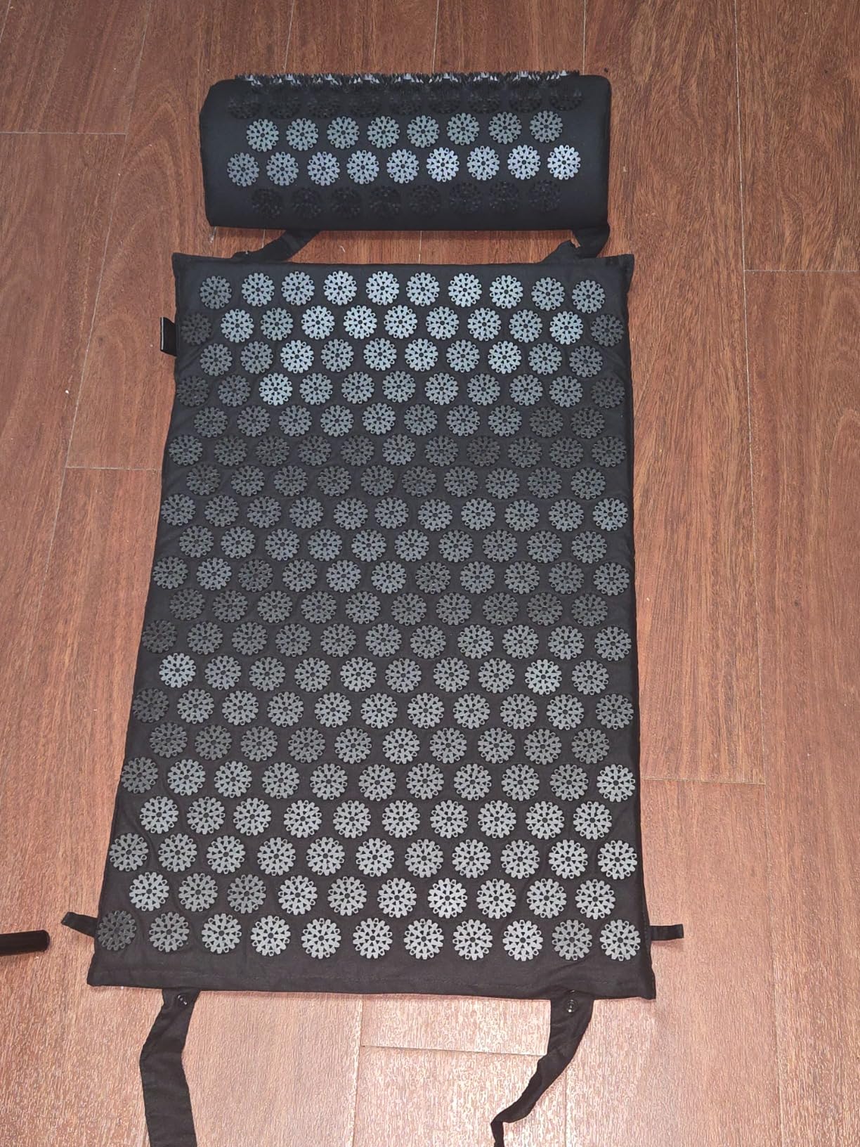 Acupressure Mat and Pillow Set with Mini Pad - Full Body Pain Relief | Mini pad targets hard-to-reach areas like feet, hands and neck for precise pressure relief customer photo 1