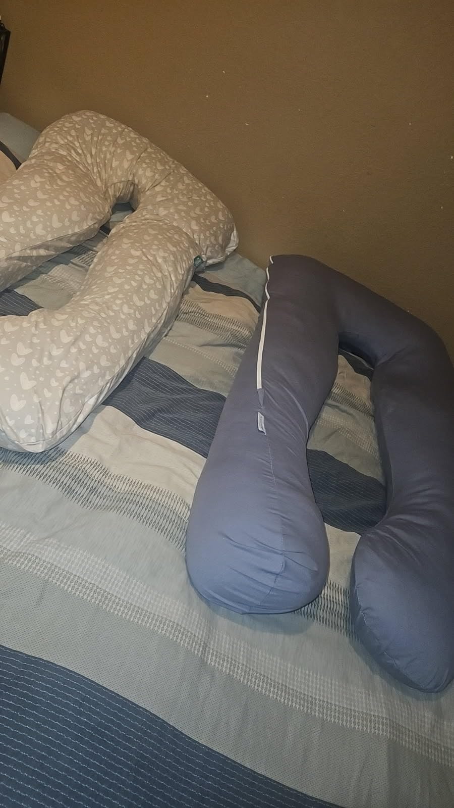 QUEEN ROSE Pregnancy Pillow, U Shaped Full Body Pillows for Sleeping Support, 55 Inch Maternity Pillow for Pregnant Women with Cooling Silky Cover, Blue customer photo 1
