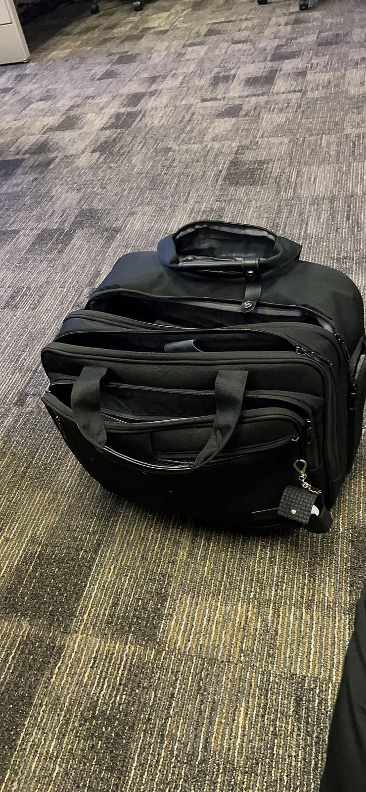 VANKEAN 17.3 Inch Rolling Laptop Bag, Waterproof Overnight Rolling Bags, Laptop Bags for Travel/Work/Business customer photo 2