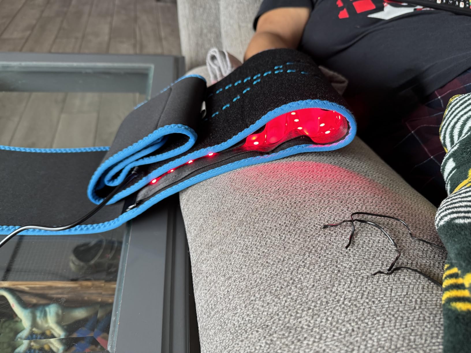 Lifepro Allevared Red Light Therapy Belt - 105 Triple Chip LED Belt - Near Infrared Red Light Therapy for Body - 660nm & 850nm Pulsed Light Modes for Back Pain and Shoulder Support customer photo 2