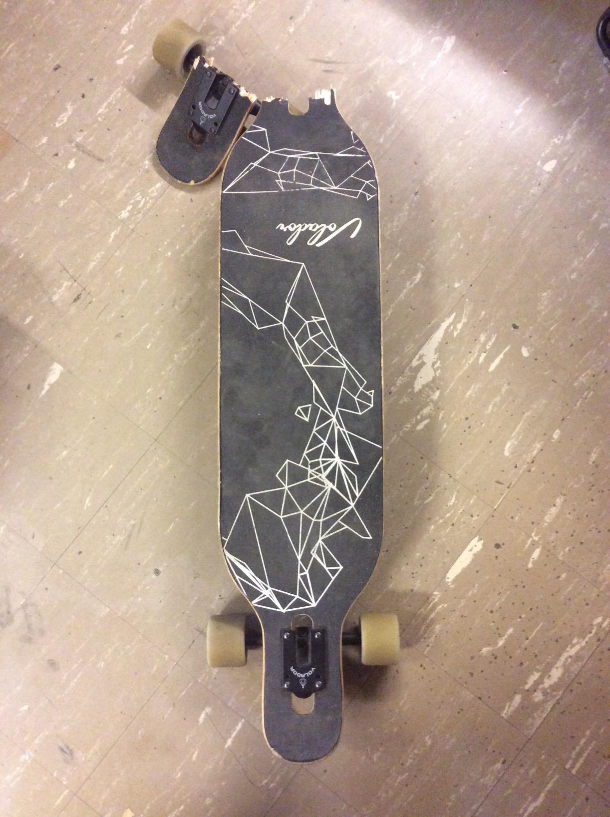 VOLADOR Urban Freeride Pro Longboard| Adaptive Cruiser 42inch| North America Maple| Camber Concave Drop Through Longboard Complete| Setup for Urban Commuting customer photo 2