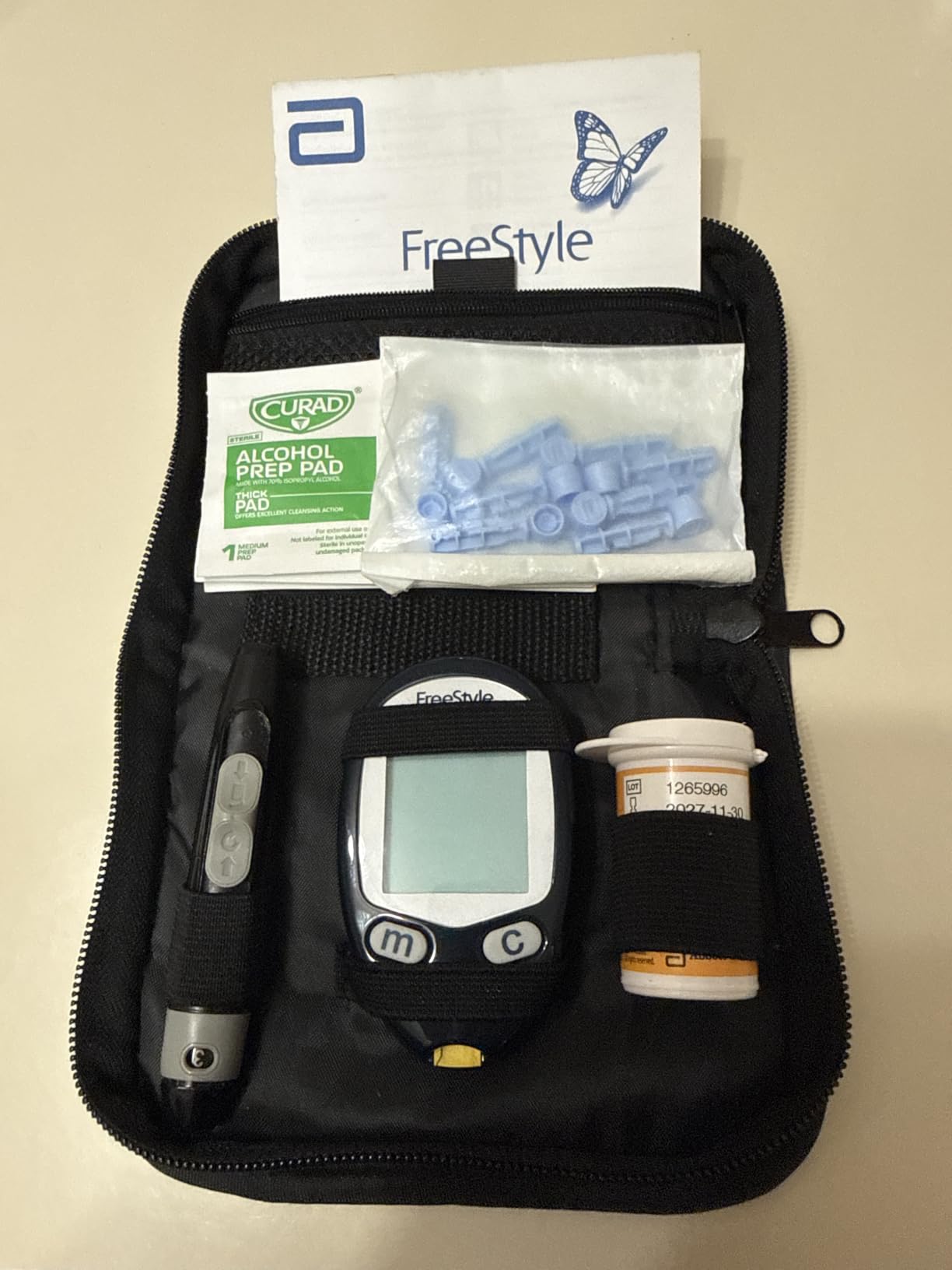 Diabetes Travel Case, Diabetic Organizer Carrying Case Kit, Glucose Monitor Case, Blood Glucose Meter Storage Bag, Diabetic Supplies Carrying Case, Diabetic Bags for Supplies customer photo 2