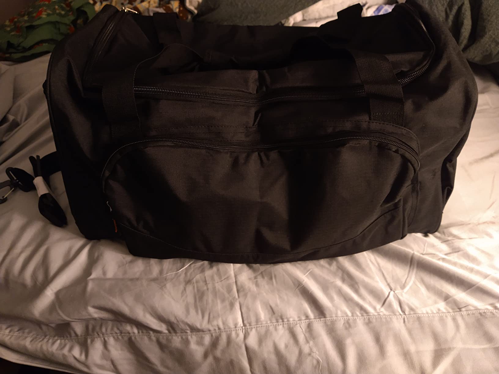 Uarition Gym Bag for Men & Women - 50L Large Duffle Bag for Travel, Black customer photo 2