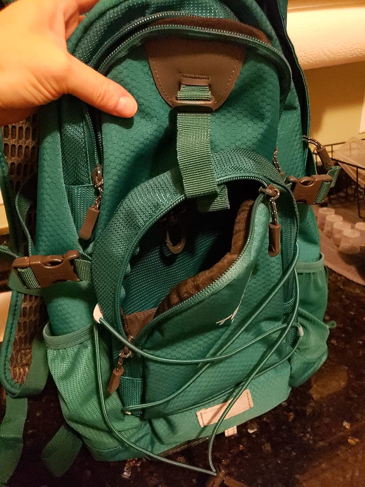 Teton Oasis/Trailrunner Hydration Backpack - Lightweight Water Pack with 2L/3L Bladder for Hiking, Running, Cycling, Biking 18L/22L Sizes - Sewn-in Rain Cover - Fits Men and Women customer photo 1