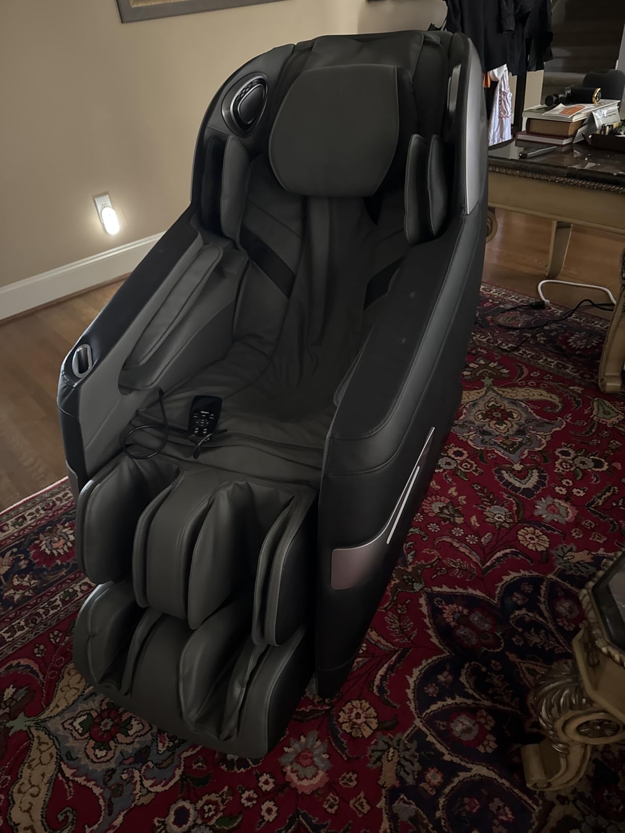 Titan Quantum Black Massage Chair with 3D SL-Track Rollers, 3 Step Zero Gravity, Full Body Airbag Massage, Intelligent Voice Control, Back & Calf Heat and Foot Roller Massage customer photo 2